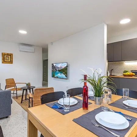 Appartement Pool Sapore Di Mare 4 - Happy *